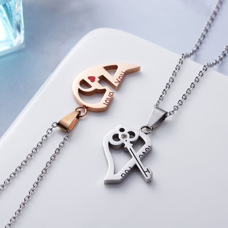 Heart-shaped Key Necklace Set